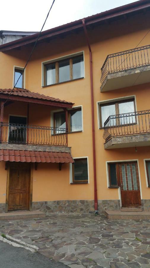 Vila Elite Appartement Braşov Buitenkant foto