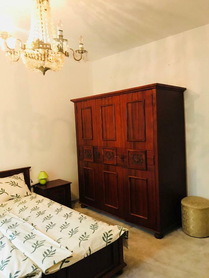 Vila Elite Appartement Braşov Buitenkant foto